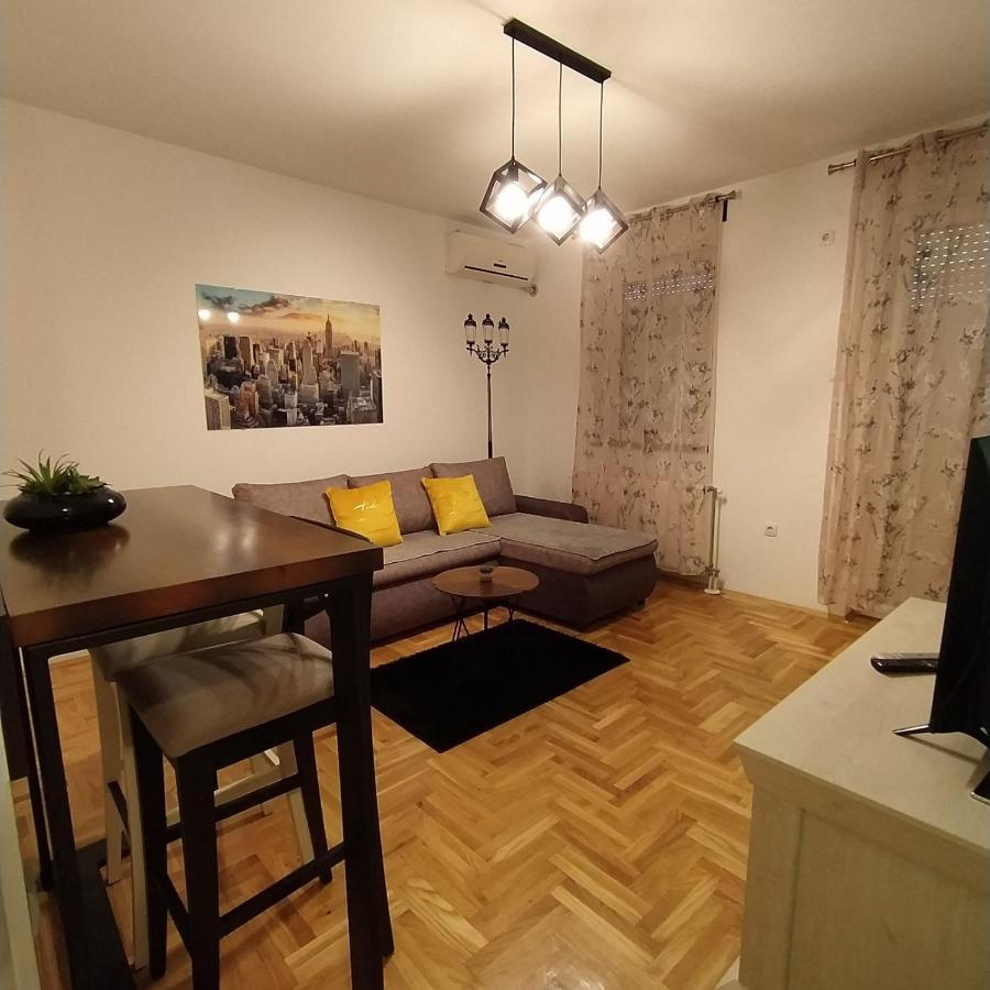 Daniris Apartman Νόβι Σαντ Εξωτερικό φωτογραφία